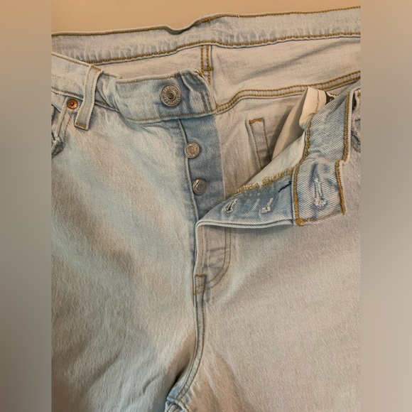 Plus Size Levi’s 501 - Picture 2 of 6